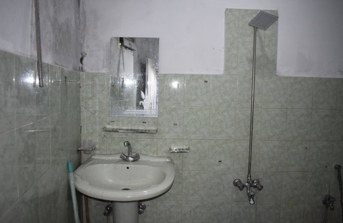 Abbottabad Hotel | New White Palace Hotel