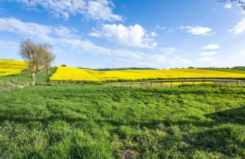 Auchterarder House | Newbigging Farm Cottage