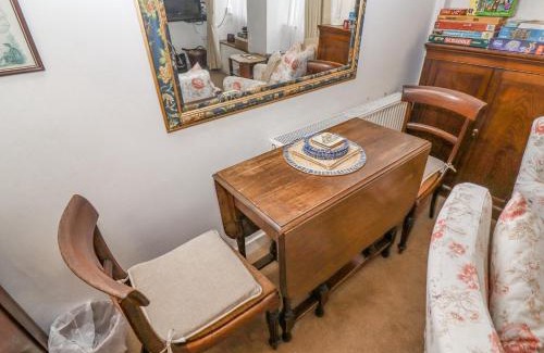 Bourton House | Newbury Cottage