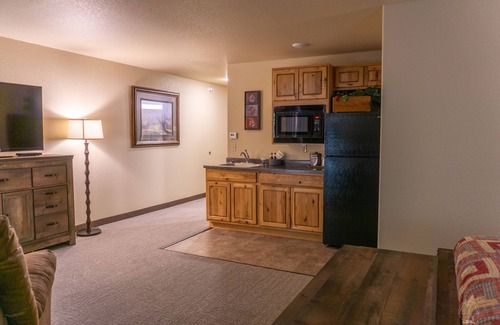 Newcastle Hotel | Newcastle Lodge and Convention Center