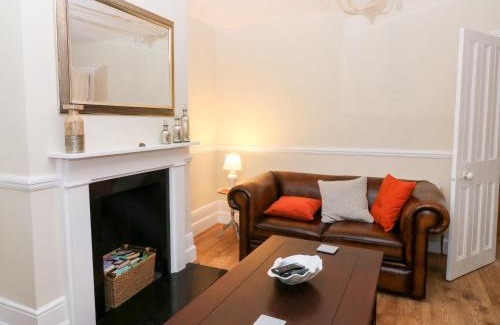 Whitstable House | Newden Cottage