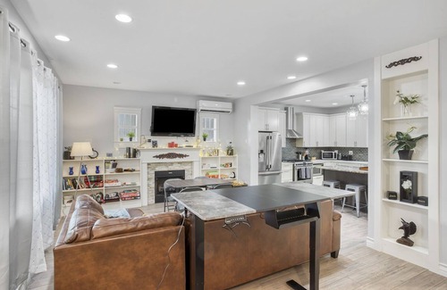 Laurelhurst House | Newly Built 5bed home 5 min from DT Portland in Laurelhurst Neighborhood