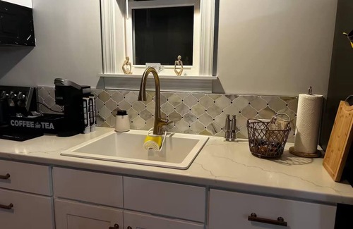 Belchertown Apartment | Newly Built Barn Loft in Pioneer Valley