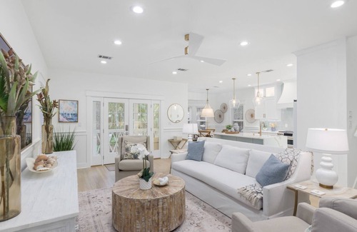 Sugarwood Beach House | Newly Built Home with Private Pool Golf Cart, Carriage House!