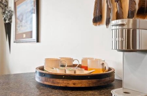 Kalispell Cabin | Newly Built Rustic Cabin w/Mountain & Pond Views