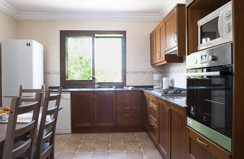 S'alqueria Blanca House | newly built villa, Quiet Location, Rustic Style, Swimming Pool