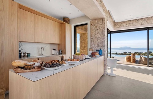 Kilada Villa | Newly constructed Luxurious Family Villa with Infinity Sunset & Tennis court!