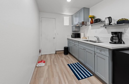 Rowland Heights House | Newly decorated private cozy room 全家度假旅游温馨两房独立出入