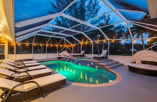 Hunt Club Villa | Newly Designed Renovated Luxe 8 BR Heated Pool