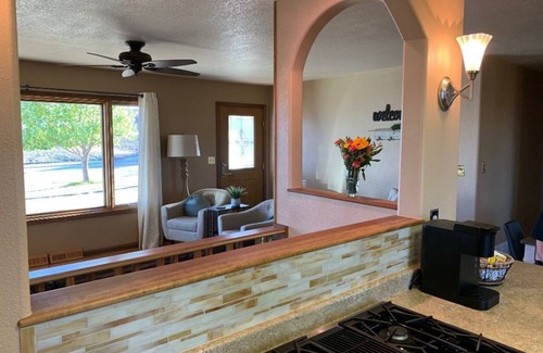 Rapid City House | Newly furnished 4 Bed, 2 bath, home in quiet neighborhood