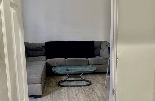 Mid City Apartment | Newly Redone Mid City converted GARAGE apartment