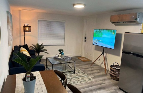 Sunset Apartment | Newly refurbished apartment with private garden