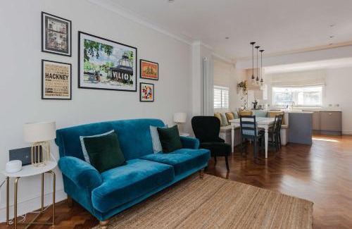 Bow House | Newly Refurbished 4 Bedroom House in East London