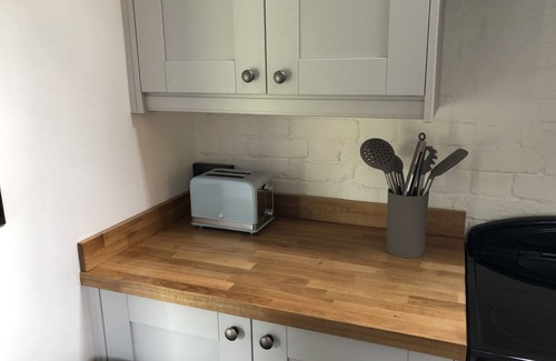 Colchester House | Newly Refurbished Cottage in the Orchard of Manor House