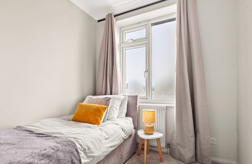 Chapeltown House | Newly refurbished luxurious 3 bed house in North Leeds