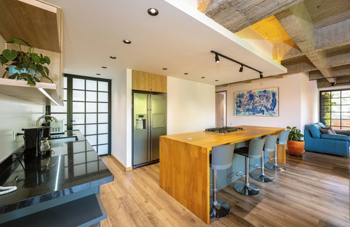 La Florida Condo | Newly refurbished, modern & spacious apt in Provenza