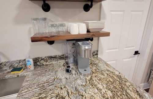 Longville Apartment | Newly Remodeled 1 Bedroom on River