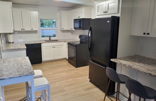 St Johns House | Newly remodeled, 3bed 1bath, Mint City Gem!