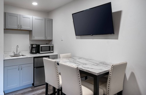Bigfork Condo | Newly remodeled condo at Marina Cay!