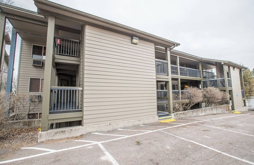 Bigfork Condo | Newly remodeled condo at Marina Cay!