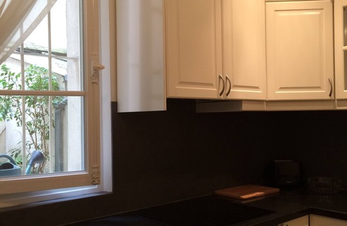 7th Arrondissement Apartment | Newly remodeled elegant apt near Eiffel Tower and rue Cler