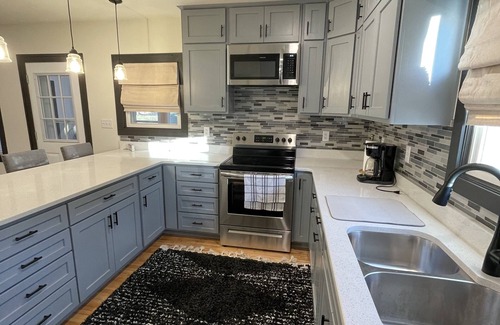 Cashton Other | Newly remodeled Farmhouse with Country Charm!nSleeps 10 people comfortably