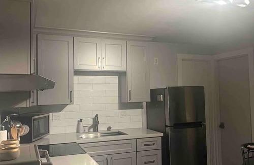 Oakland Apartment | Newly Remodeled In-law in Oakland