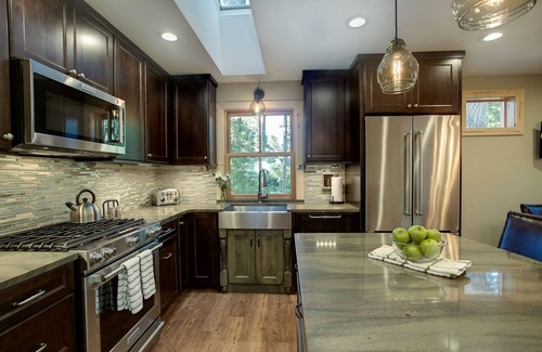 Mayfield House | Newly Remodeled Lakefront Cabin w/Modern Amenities.