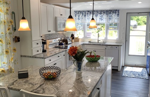 Lake Ariel Cottage | Newly Remodeled Pocono Lakefront Cottage on Private Lake Ariel!