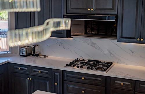 Valle Lindo House | Newly Remodeled Suburban House