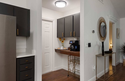 High Springs House | Newly Reno'd | Tesla & EV Charger | Outdoor Lounge