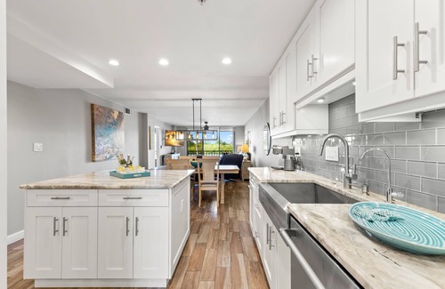 Sunset Reef Condo | Newly Renovated Beach Condo