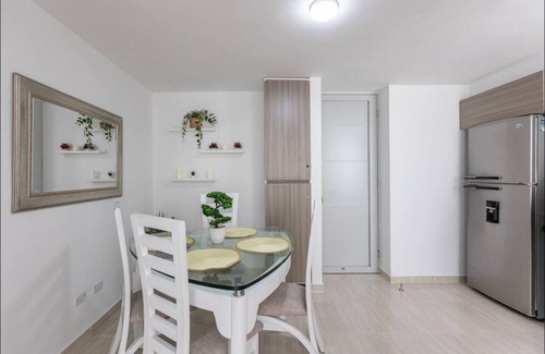 Pereira Apartment | Newly Renovated 2-Bedroom Apartment/Modern Comfort in Prime Location.