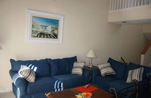 Fenwick Island Condo | Newly Renovated 3 BR 2 Bath Unit Walking Distance to the Beach