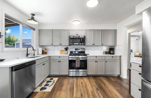 Hillcrest House | Newly renovated 3BR, 1.5BA home just 1.5 miles from Boise Airport and 10 minutes to downtown