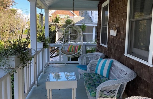 Madison Center House | Newly-renovated beach house; steps to water; walk to town!