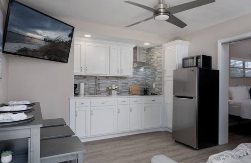 Bradenton House | Newly Renovated Beach Retreat