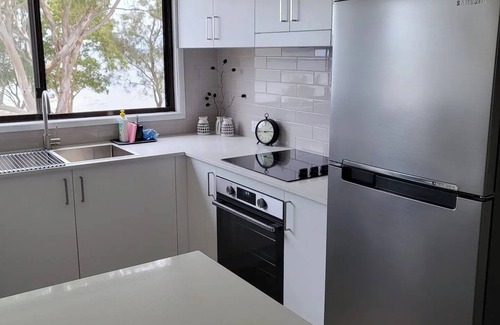 Tegerin House | NEWLY RENOVATED BY TUGGERAH LAKE (PET FRIENDLY)