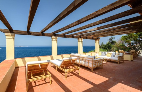 Porto Rotondo Villa | Newly Renovated Coastal Villa with Private Sea Access and Amenities