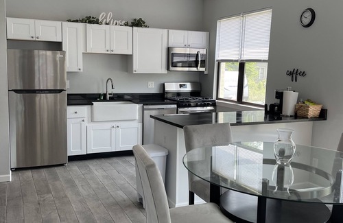 Detroit Condo | Newly Renovated Condo's