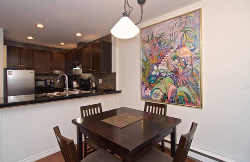 Whistler Creekside Condo | Newly renovated, KING bed, Gas fireplace, Free parking, Heated pool/hot tub Professionally Managed.