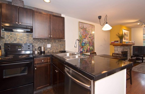 Whistler Creekside Condo | Newly renovated, KING bed, Gas fireplace, Free parking, Heated pool/hot tub Professionally Managed.