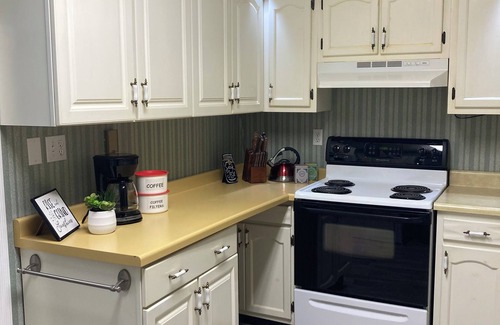 Benton House | Newly renovated living room