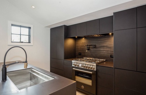 Westhampton House | Newly Renovated Modern Barn