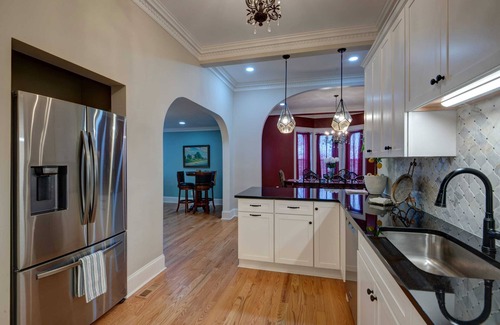 Skaneateles House | Newly renovated pet friendly 5-bedroom property! Walk to village!