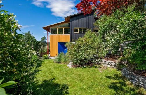 Oppegard House | Newly Renovated Villa With Private Beach