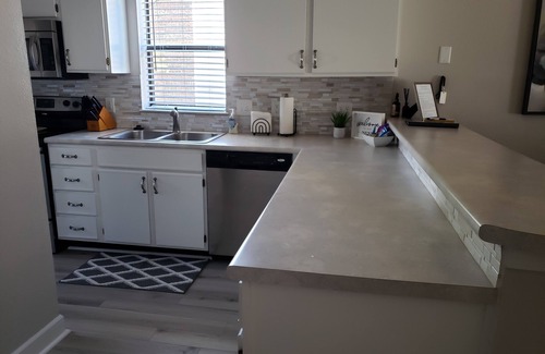 Table Rock Condo | NEWLY UPDATED 3 Bedroom-3 full bath- CLOSE TO EVERYTHING!