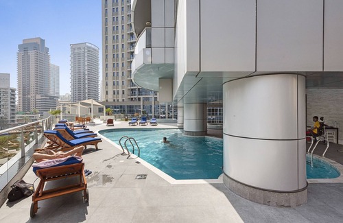 Dubai Marina Apartment | Newly Upgraded Elegant 1 BD Apartment
