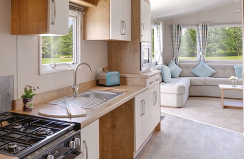 Truro Hotel | Newperran Holiday Park