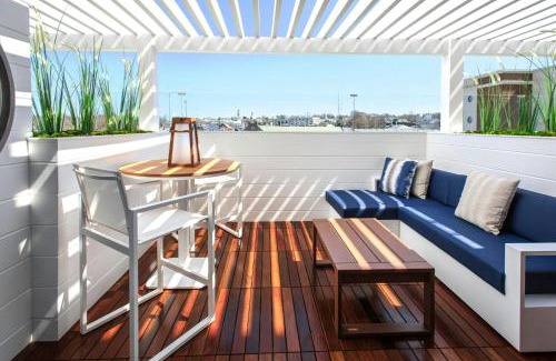 The Point Hotel | Newport Marriott Hotel & Spa